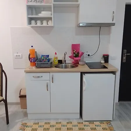 Plaza 9 Srebrno Jezero