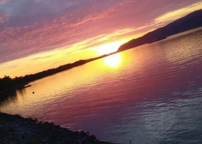 Plaza 9 Srebrno Jezero Veliko Gradište